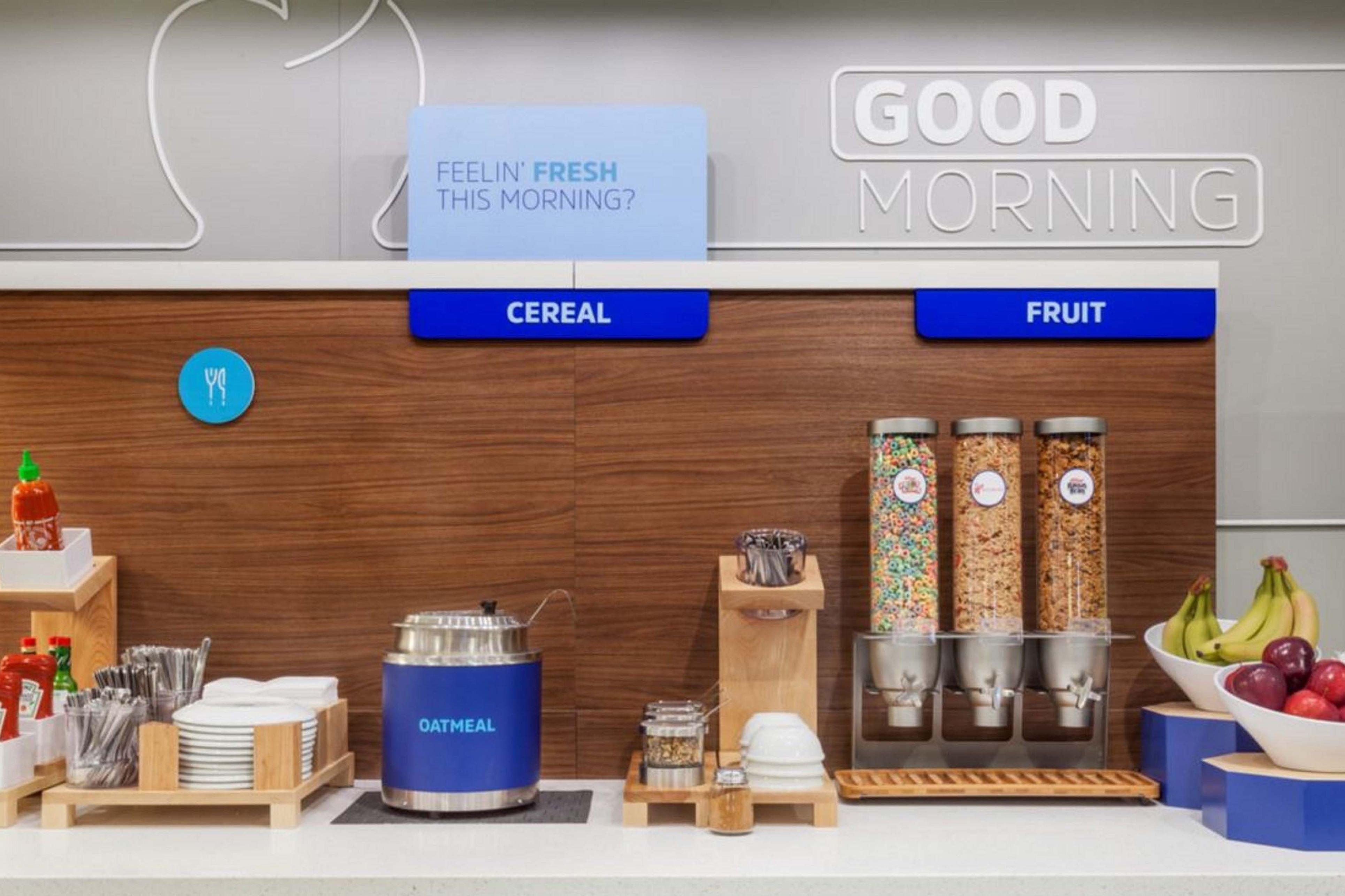 Holiday Inn Express Hotel & Suites Woodland Hills By Ihg Los Angeles Zewnętrze zdjęcie