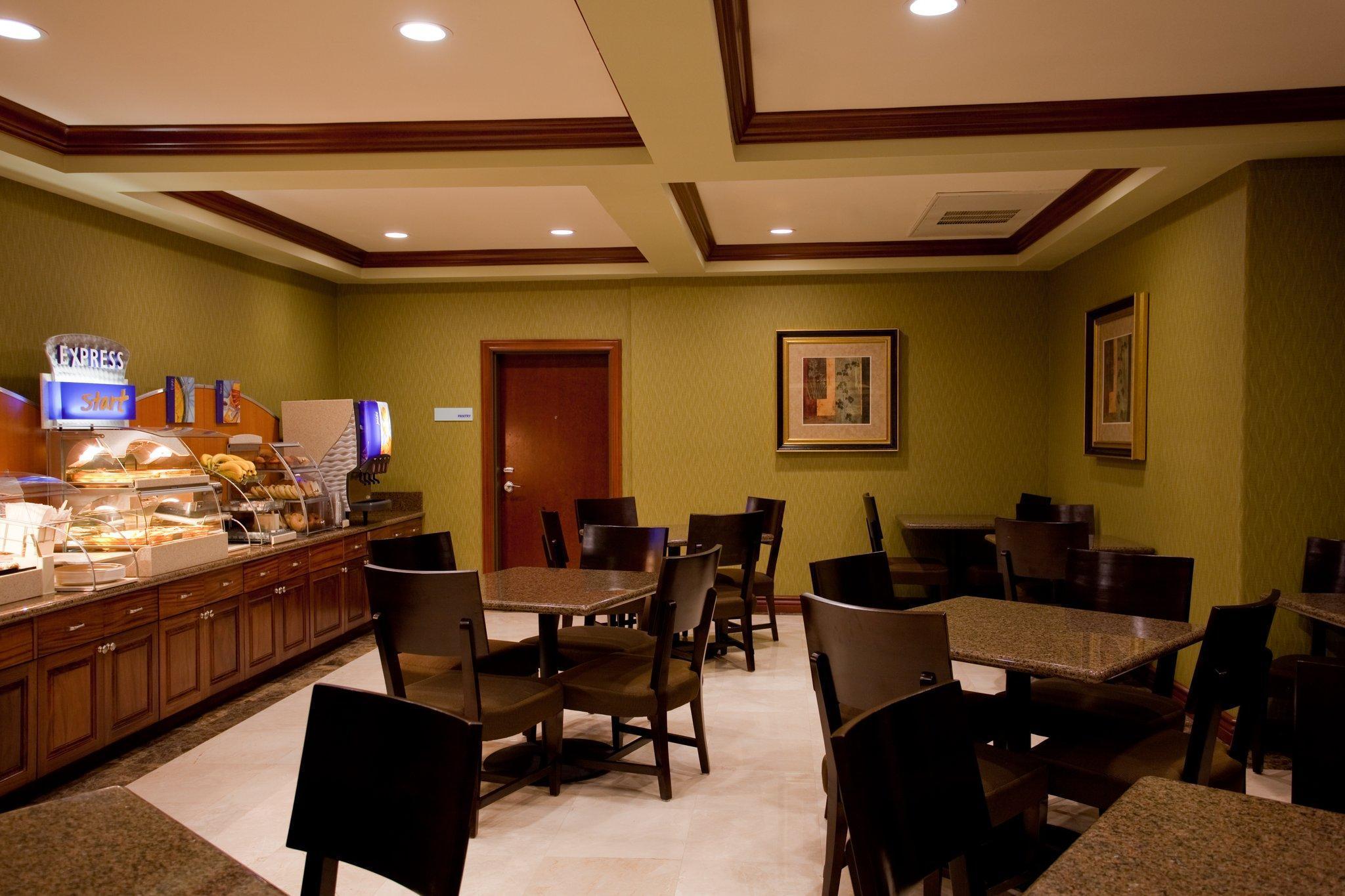 Holiday Inn Express Hotel & Suites Woodland Hills By Ihg Los Angeles Zewnętrze zdjęcie